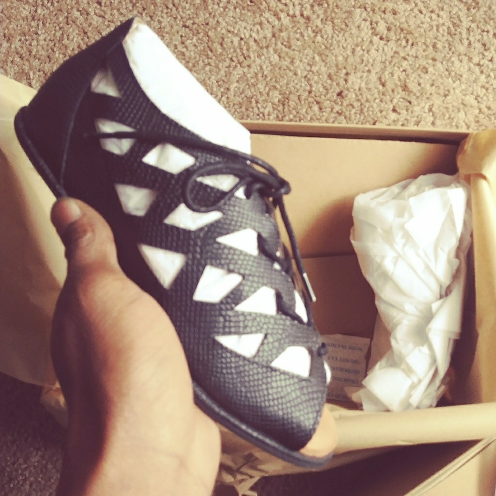 Kenneth cole gentle souls